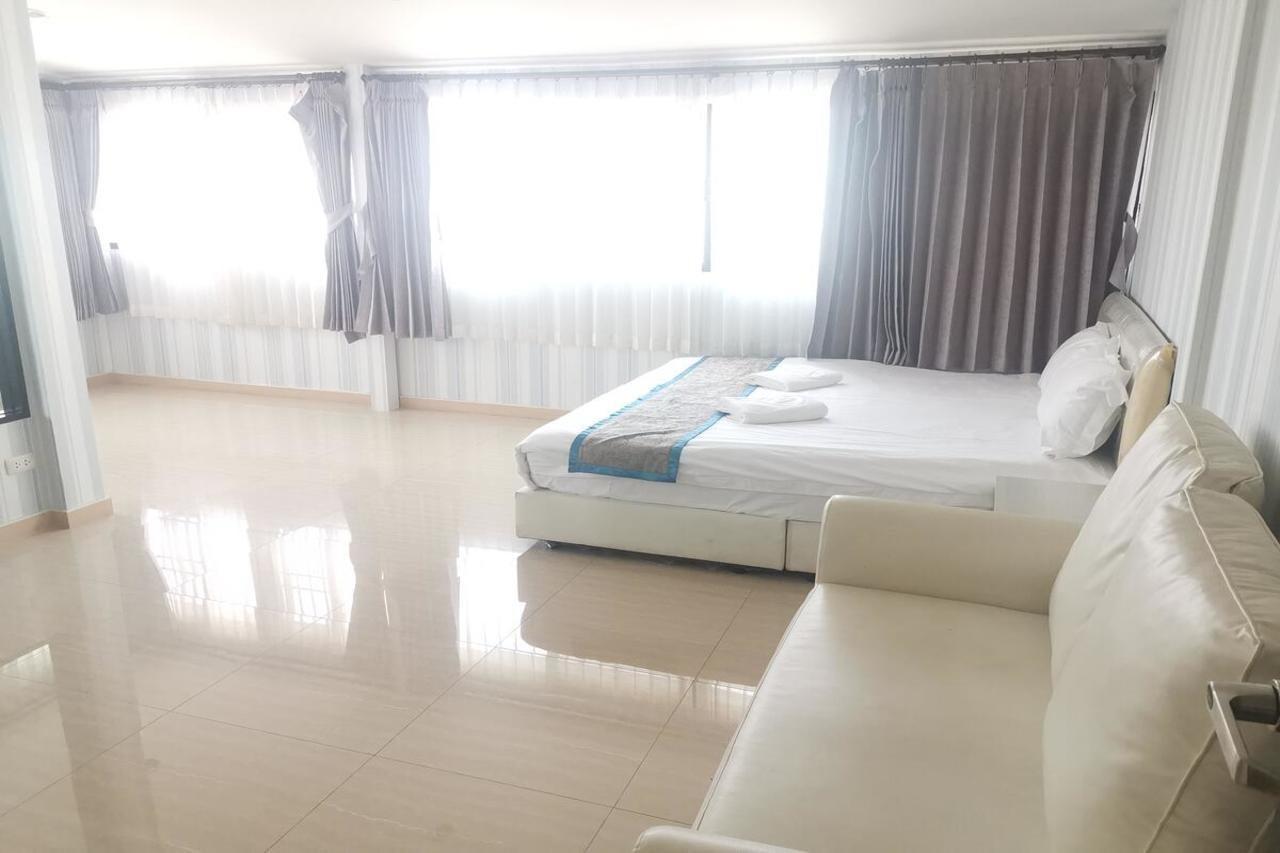 Abani Jomtien Inn Bagian luar foto