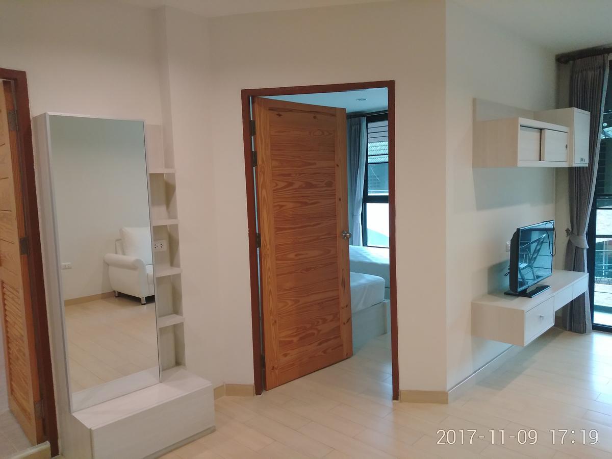 Abani Jomtien Inn Bagian luar foto