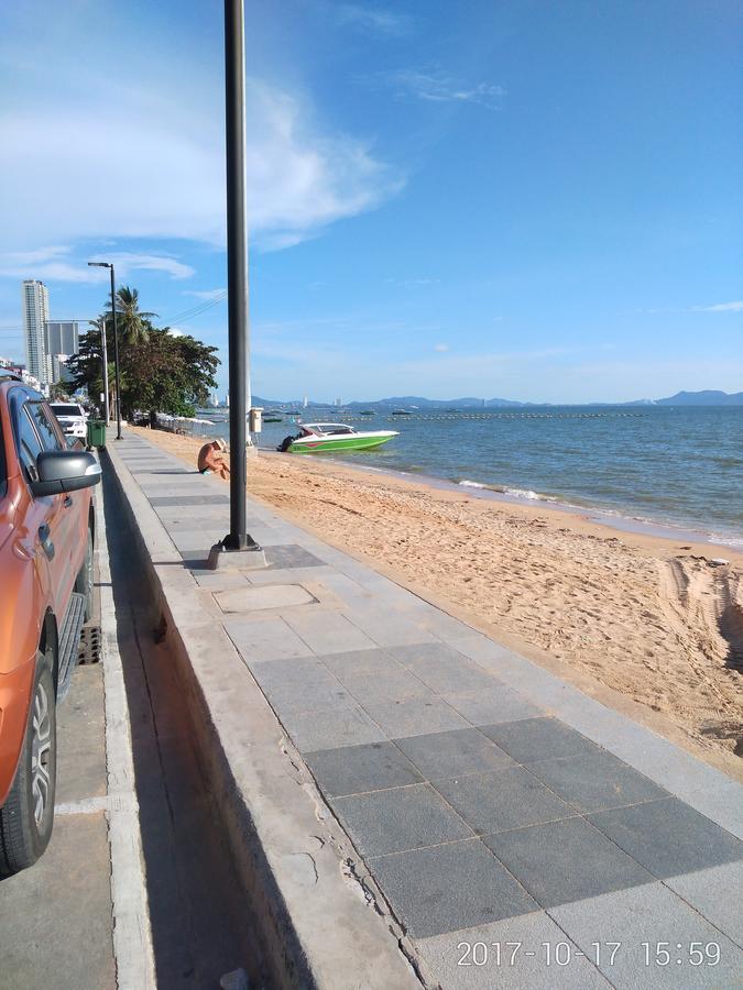Abani Jomtien Inn Bagian luar foto