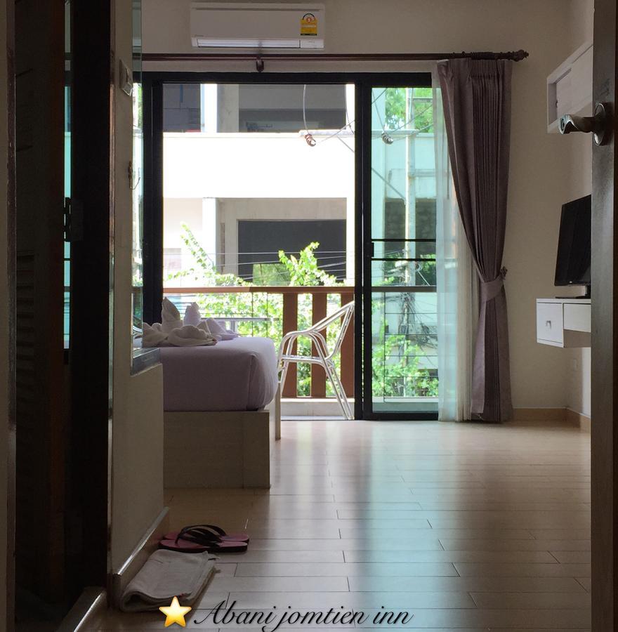 Abani Jomtien Inn Bagian luar foto